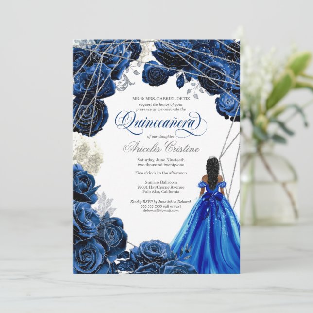 Quinceañera Regal Royal Blue & Silver mit Gown Einladung (Stehend Vorderseite)