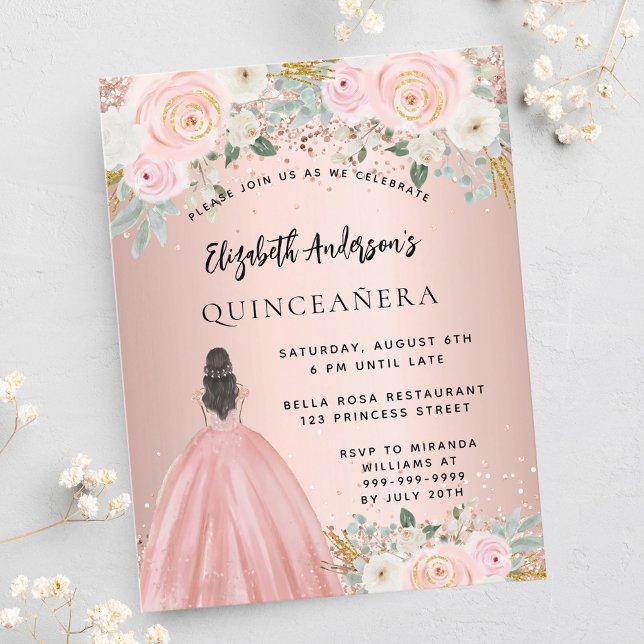 Quinceanera Rose Gold Blume Kleid Einladungspostkarte (Von Creator hochgeladen)