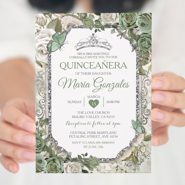Quinceañera Sage Green & Silver Crown Butterfly Einladung (Von Creator hochgeladen)