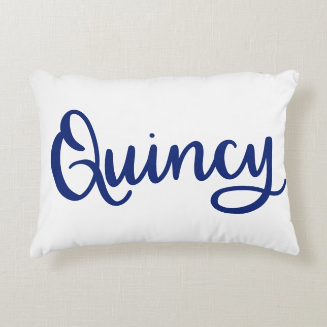 Quincy Dainty Scripts Pillow Dekokissen (Vorderseite)