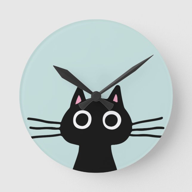 Quirky Black Kitty Cat mit Long Whiskers Runde Wanduhr (Vorderseite)