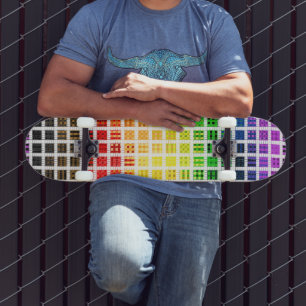 Quirky Boho Karo Farbige Schwule Regenbogen-Fahne Skateboard