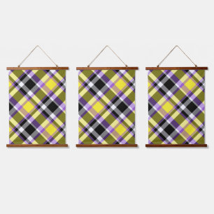 Quirky Eclectic Boho Nonbinary Karo Stolzflagge Wandteppich Mit Holzrahmen