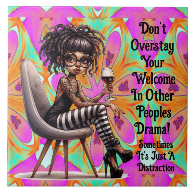 Quirky Lady Tattoos & Wine Drama Keramik Tile Fliese (Vorderseite)