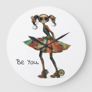 Quirky Whimsical Girl - Sei du. Große Wanduhr