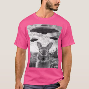 Rabbit Selfie mit Ufos Vintage Alien Rabbit T-Shirt