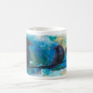 Raben auf einer Draht-Tasse Tasse