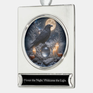 Raben Kristallkugel Wintersonnenwende Yule Banner-Ornament Silber
