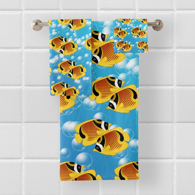 Raccoon Butterflyfish in Bubbly Water Badhandtuch Set (Raccoon Butterflyfish in Bubbly Water Bath Towel Cover Photo)