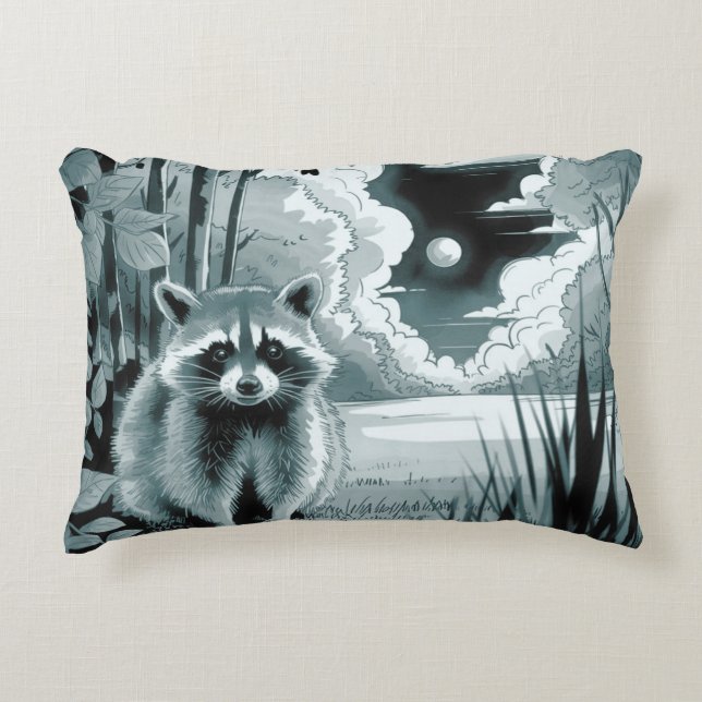 Raccoon in Forest Clearing Accent Pillow Dekokissen (Vorderseite)