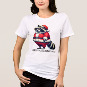 Raccoon in Santa Anzug teilt Feiertagssaufe Tri-Blend Shirt