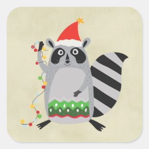 Raccoon in Weihnachtsmannmütze in Weihnachtsstimmu Quadratischer Aufkleber