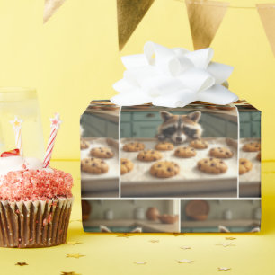 Raccoon mit Schokolade Chip Cookies Geschenkpapier
