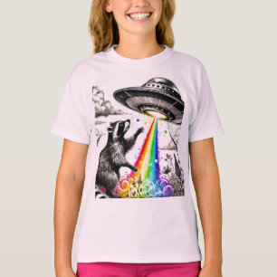 Raccoon und das Rainbow UFO auf einer Wildblume T-Shirt