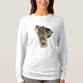 Raccoon und wilde Blume mit Motte T-Shirt