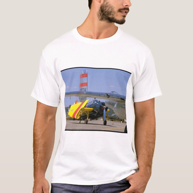 Rächer Grummans TBM, Wings_WWII Flugzeuge T-Shirt (Vorderseite)