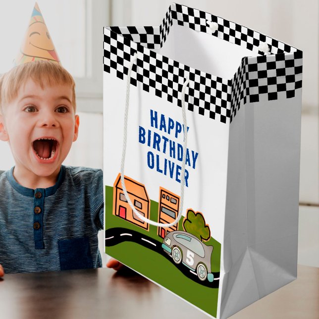 Racing Car Road House Name Happy Birthday Mittlere Geschenktüte (Von Creator hochgeladen)