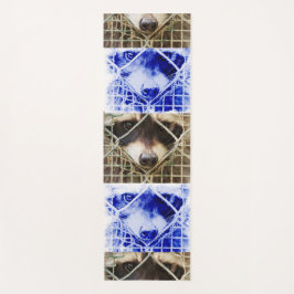 Racon auf Yogamat Yogamatte