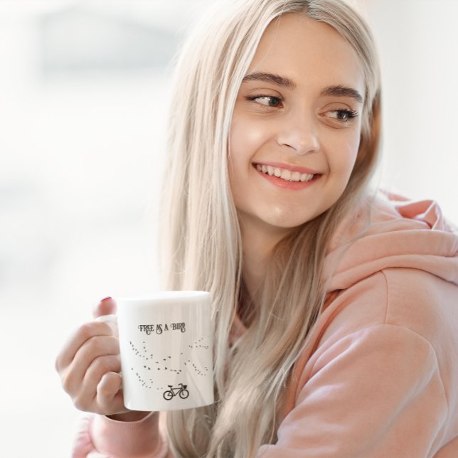 Radfahren Leben, frei als Vogel anpassbar Zweifarbige Tasse (Von Creator hochgeladen)
