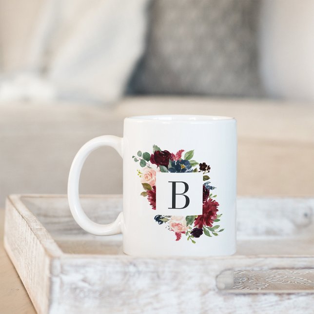Radialblutflorenmonogramm Kaffeetasse (Von Creator hochgeladen)