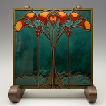 Radiant Amber Bloom Fliese<br><div class="desc">Tauchen Sie ein in die zeitlose Schönheit der Keramik Radiant Amber Bloom, einem beeindruckenden Kunstwerk, das von Zazzle gedruckt wurde. Diese flache Keramik, frei von Prägung, präsentiert ein faszinierendes Jugendstil-Design mit aufwändigen Blumenmustern in lebhaften, bernsteinfarbenen Farbtönen vor einem tiefen Jadehintergrund. Die harmonische Mischung aus warmen und coolen Farbtönen, gepaart mit...</div>