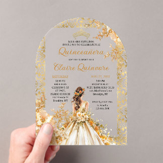 Radiant Bloom Floral Prinzessin Gold Quinceanera Acryleinladungen