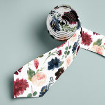 Radiant Bloom | Grosses Blumengewächse Gemustert Krawatte<br><div class="desc">Tragen Sie Ihre Hochzeitsfarben mit dieser farbenfrohen gemusterten Krawatte in die Kleidung der Trauzeuge. Das Design wurde für unsere Radiant Bloom Kollektion entworfen und bietet größere Aquarellfarben in den Farbtönen Rosa,  Marineblau und Bordeaux,  die mit grünem botanischem Blattwerk auf weißem Hintergrund verwoben sind.</div>