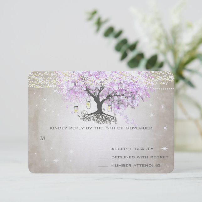 Radiant Lavender Heart Leaf Wedding RSVP Karte (Stehend Vorderseite)
