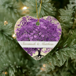 Radiant Lila Romantic Heart Leaf Wedding Keramikornament
