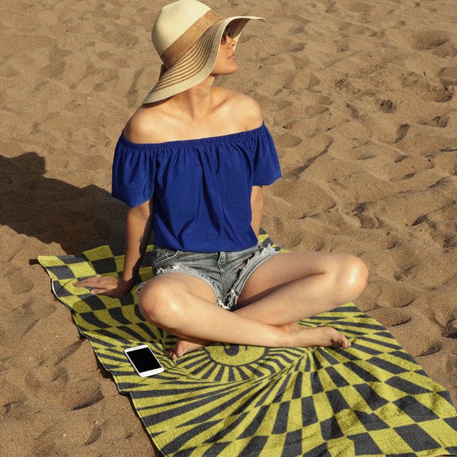 Radiant Rays Custom Sun Graphic Beach Handtuch (Von Creator hochgeladen)