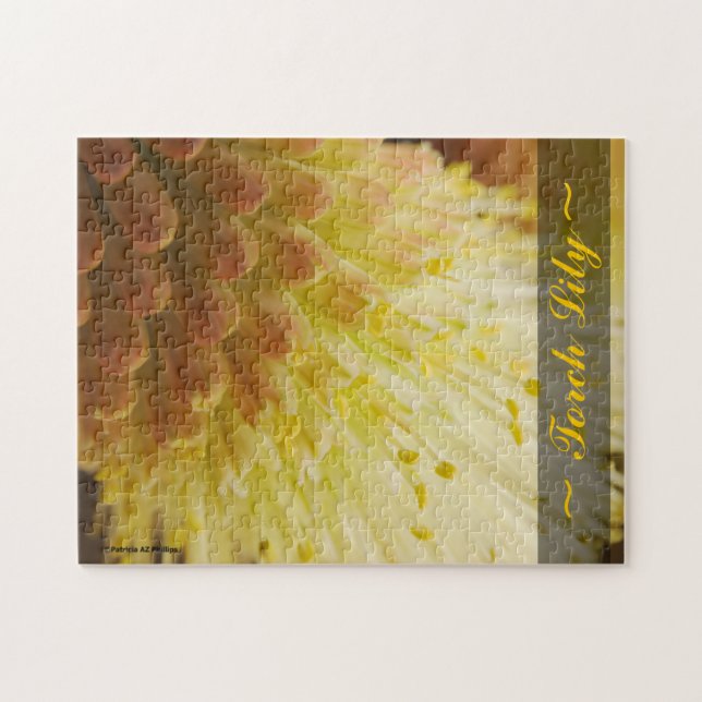 Radiant Torch Lily Nah up Fotografie Puzzle (Horizontal)