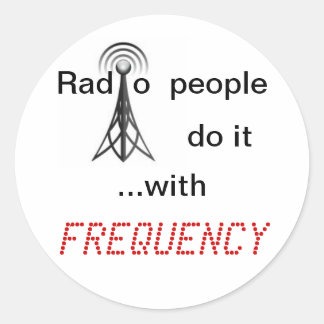 Radio macht es mit FREQUENCY Runder Aufkleber