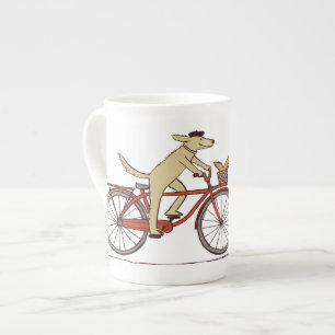 Radsport-Hund mit Eichhörnchenfreund - Fun Animal Prozellantasse