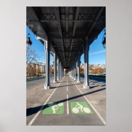Radweg auf dem Steg Bir-Hakeim - Paris, Frankreich Poster
