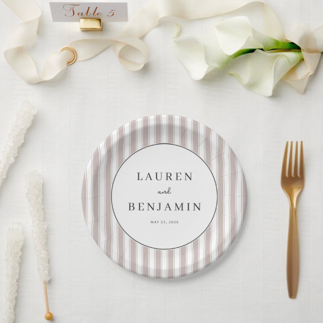 Raffinierte Beige gestreifte Eleganz Pappteller (Hochzeit)