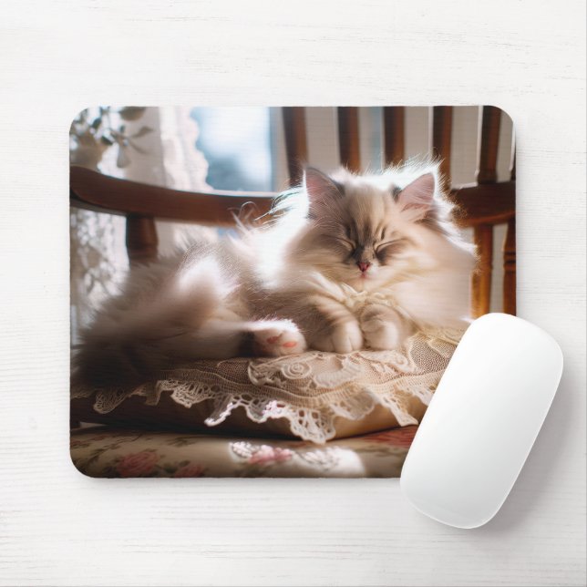Ragdoll Cat Sleeping on Pillow Mousepad (Mit Mouse)
