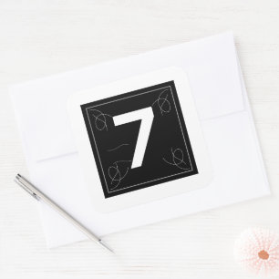 Rahmen und Flourish-Monogramm Nummer 7 auf Weiß Quadratischer Aufkleber