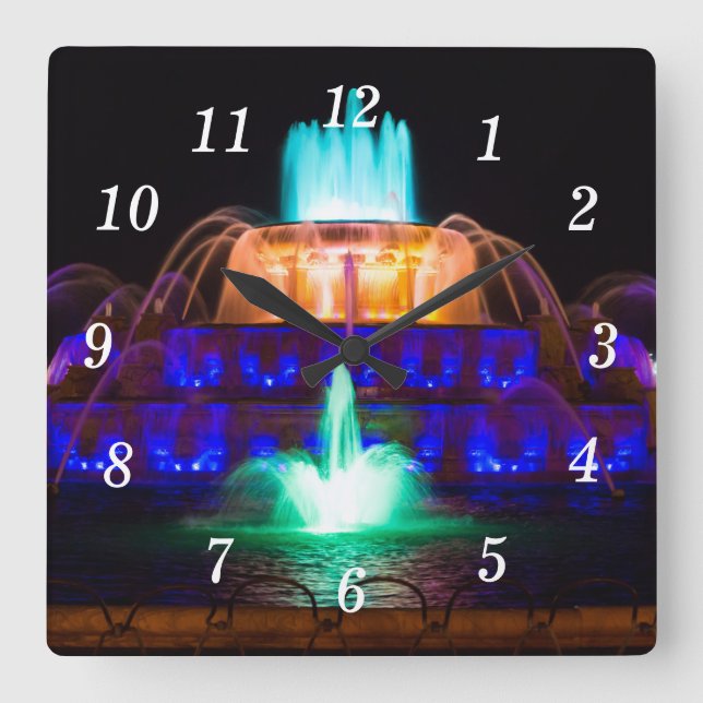 Rainbow Buckingham Wall Clock Quadratische Wanduhr (Vorderseite)