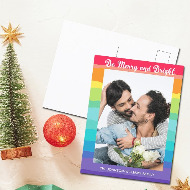 Rainbow Christmas Be Merry und Bright LGBTQ Foto Postkarte (Von Creator hochgeladen)