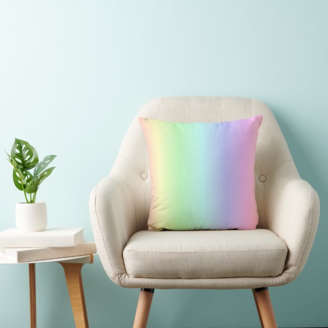 Rainbow Colors on Light Periwinkle Throw Kissen (Stuhl )