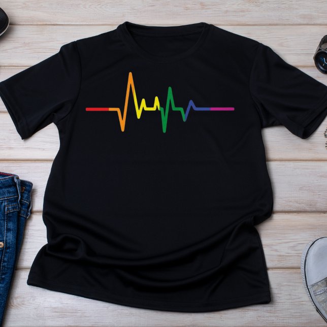 Rainbow ECG LGBTQ Prix T-Shirt (Von Creator hochgeladen)