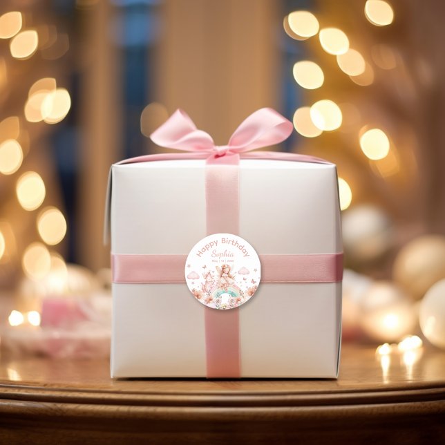 Rainbow Fairy Girl Magic Teapot Geburtstag Runder Aufkleber (Von Creator hochgeladen)