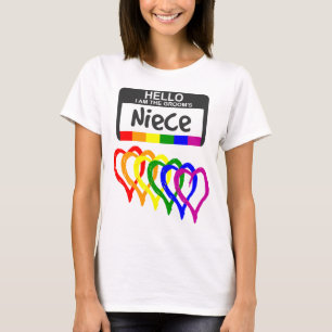 Rainbow Flag Hearts Groom Niece Name Abzeichen T-Shirt