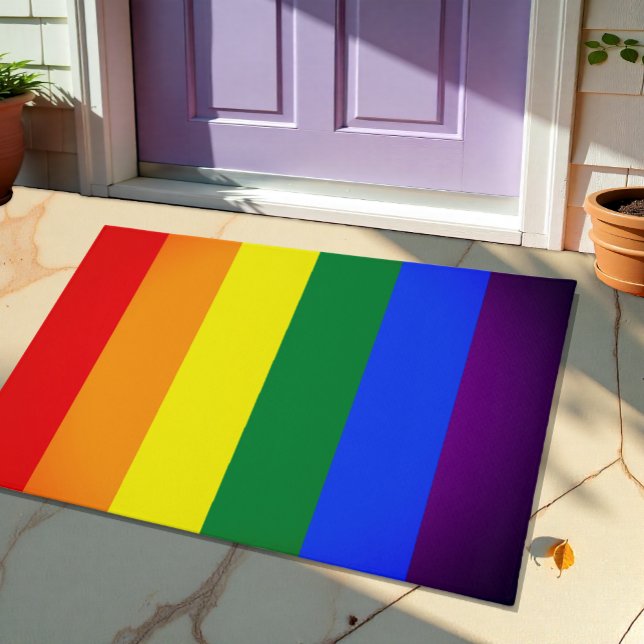Rainbow Flag & Pride Parade House / LGBT Community Fußmatte (Von Creator hochgeladen)