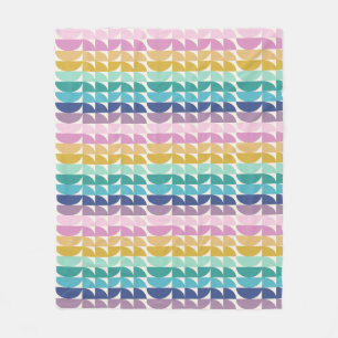 Rainbow Geometric Shapes Fleecedecke