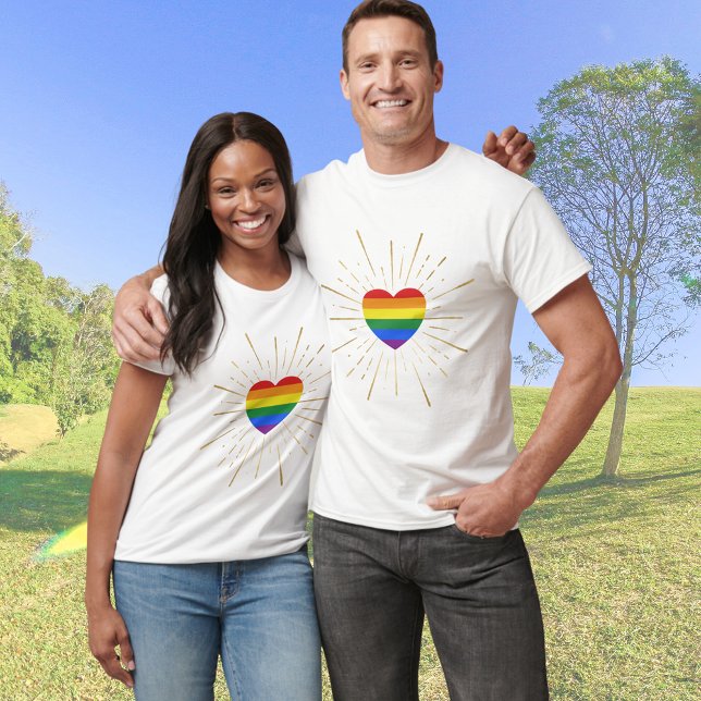 Rainbow Heart Sternexplosion T-Shirt (Von Creator hochgeladen)