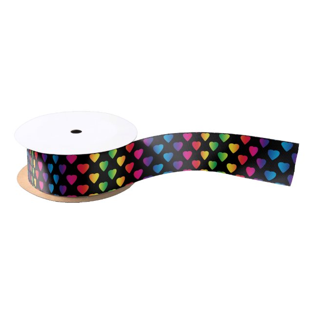 Rainbow Hearts auf schwarz Satinband (Spule)