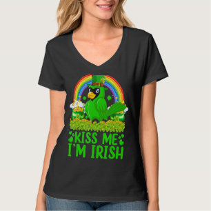 Rainbow Kiss Me I'm Irish Kardinal Bird St Patrick T-Shirt