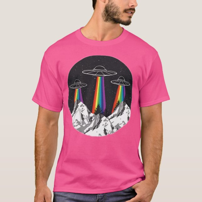 Rainbow Mountains Außerirdischen Raumschiff T-Shirt (Vorderseite)