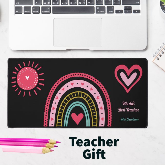 Rainbow Pink Bester Lehrer Schreibtischunterlage (Teacher Gift - Rainbow and Hearts monogrammed with name)